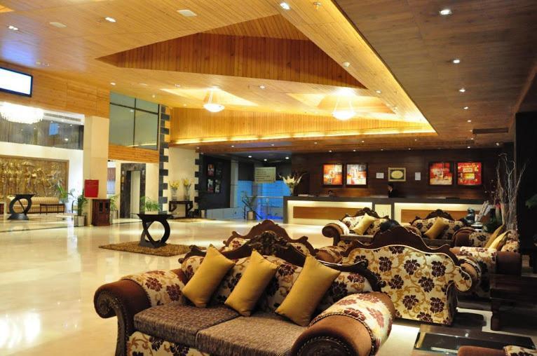 The Victoria Grand Hotel & Spa Kasauli Extérieur photo