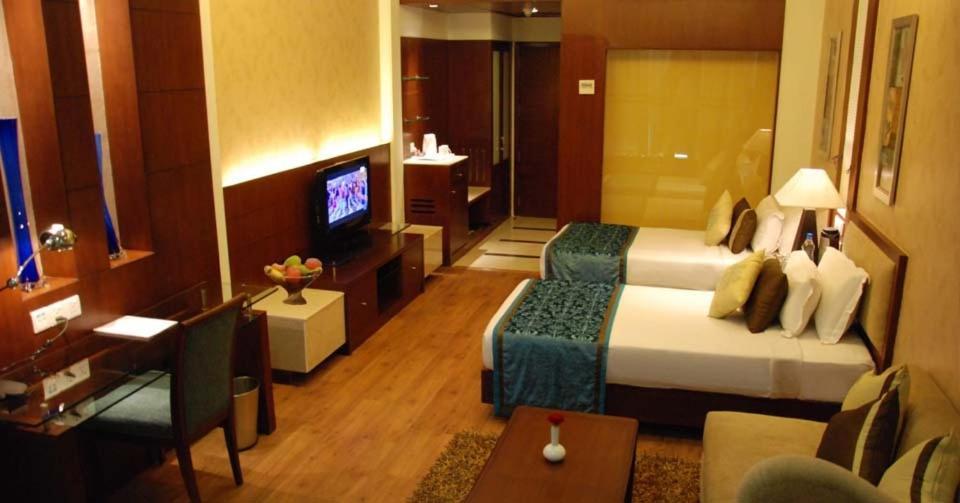 The Victoria Grand Hotel & Spa Kasauli Extérieur photo