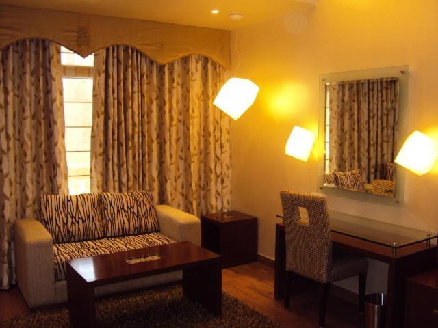 The Victoria Grand Hotel & Spa Kasauli Extérieur photo