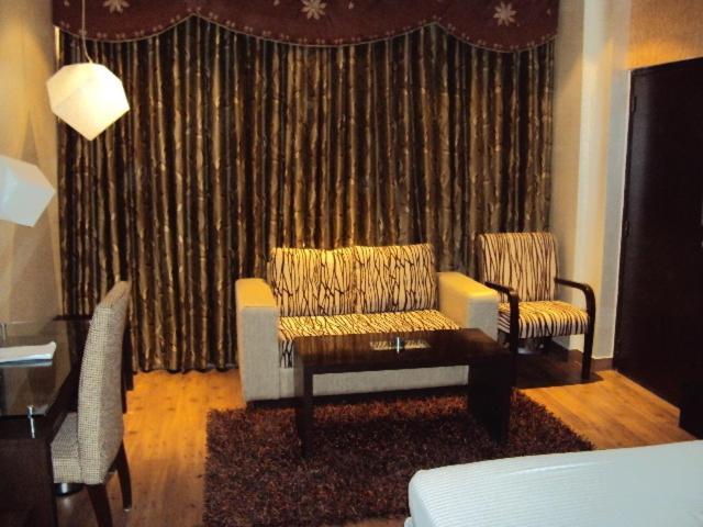 The Victoria Grand Hotel & Spa Kasauli Extérieur photo